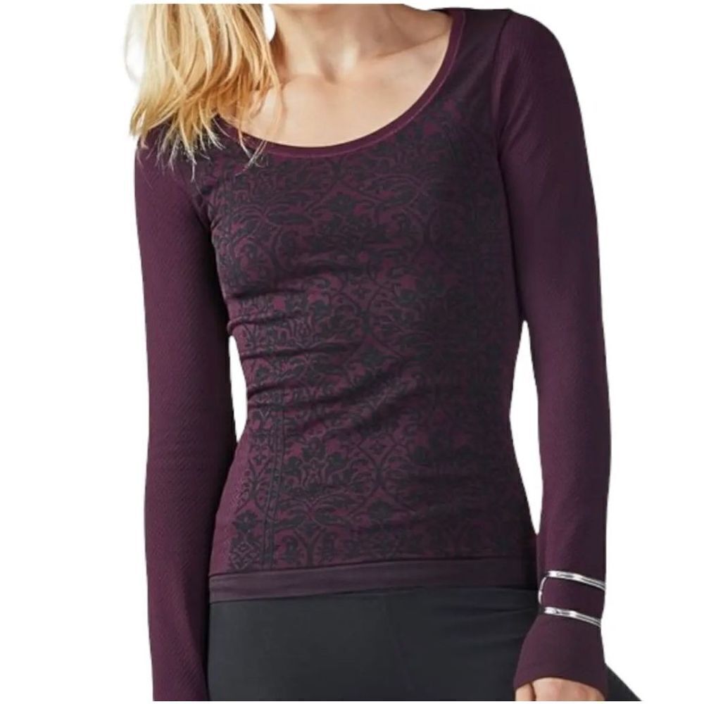Fabletics Shirt Womens Medium Oula Second Skin Long Sleeve Workout Fitness Top - Picture 1 of 10